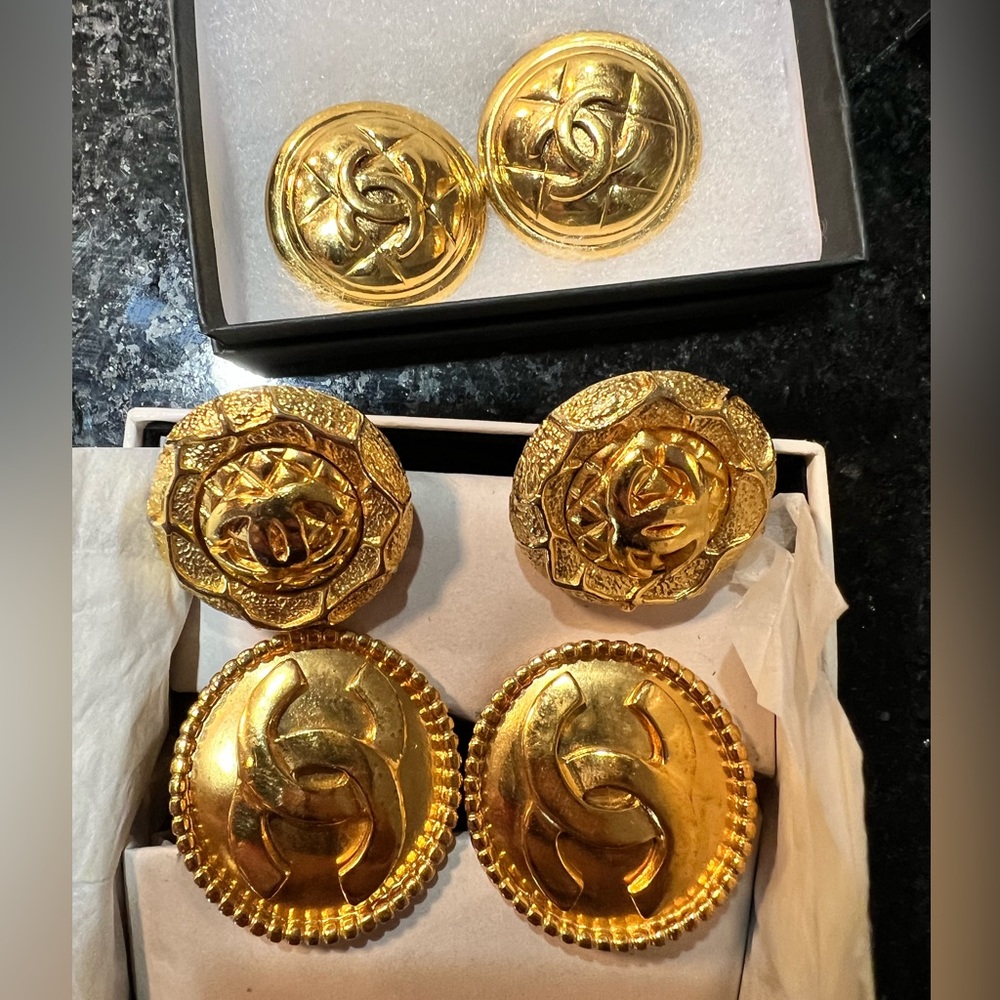 SOLD! Chanel Vintage Earrings